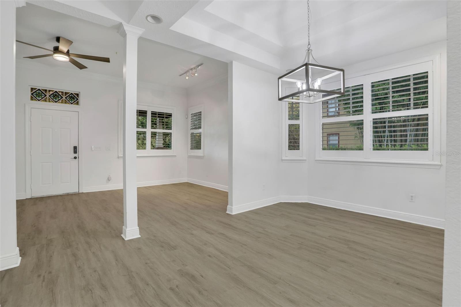 LAKE LAWSONA PLACE - Residential Lease