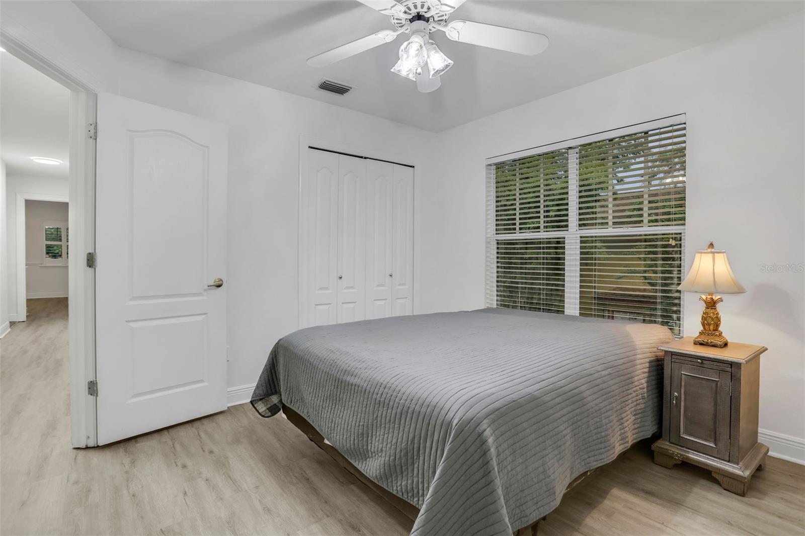 LAKE LAWSONA PLACE - Residential Lease