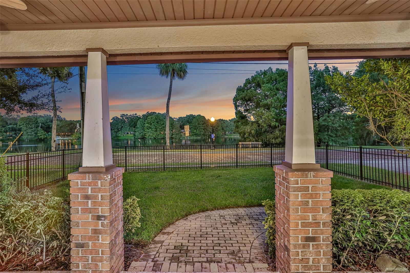 LAKE LAWSONA PLACE - Residential Lease