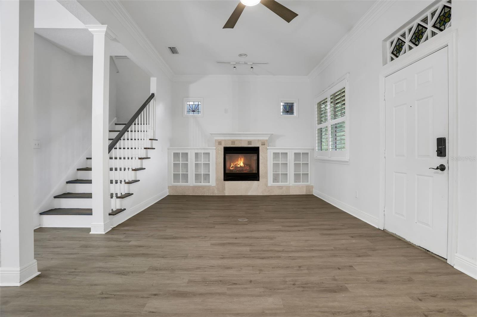 LAKE LAWSONA PLACE - Residential Lease