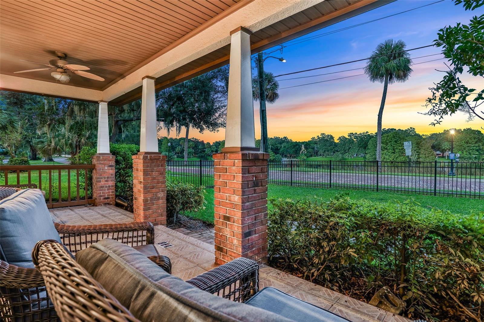 LAKE LAWSONA PLACE - Residential Lease