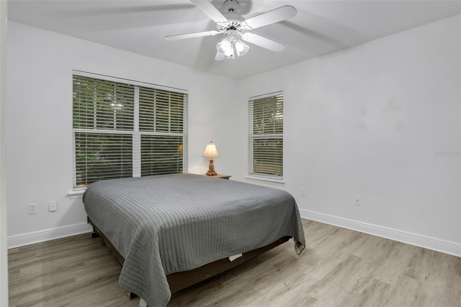 LAKE LAWSONA PLACE - Residential Lease