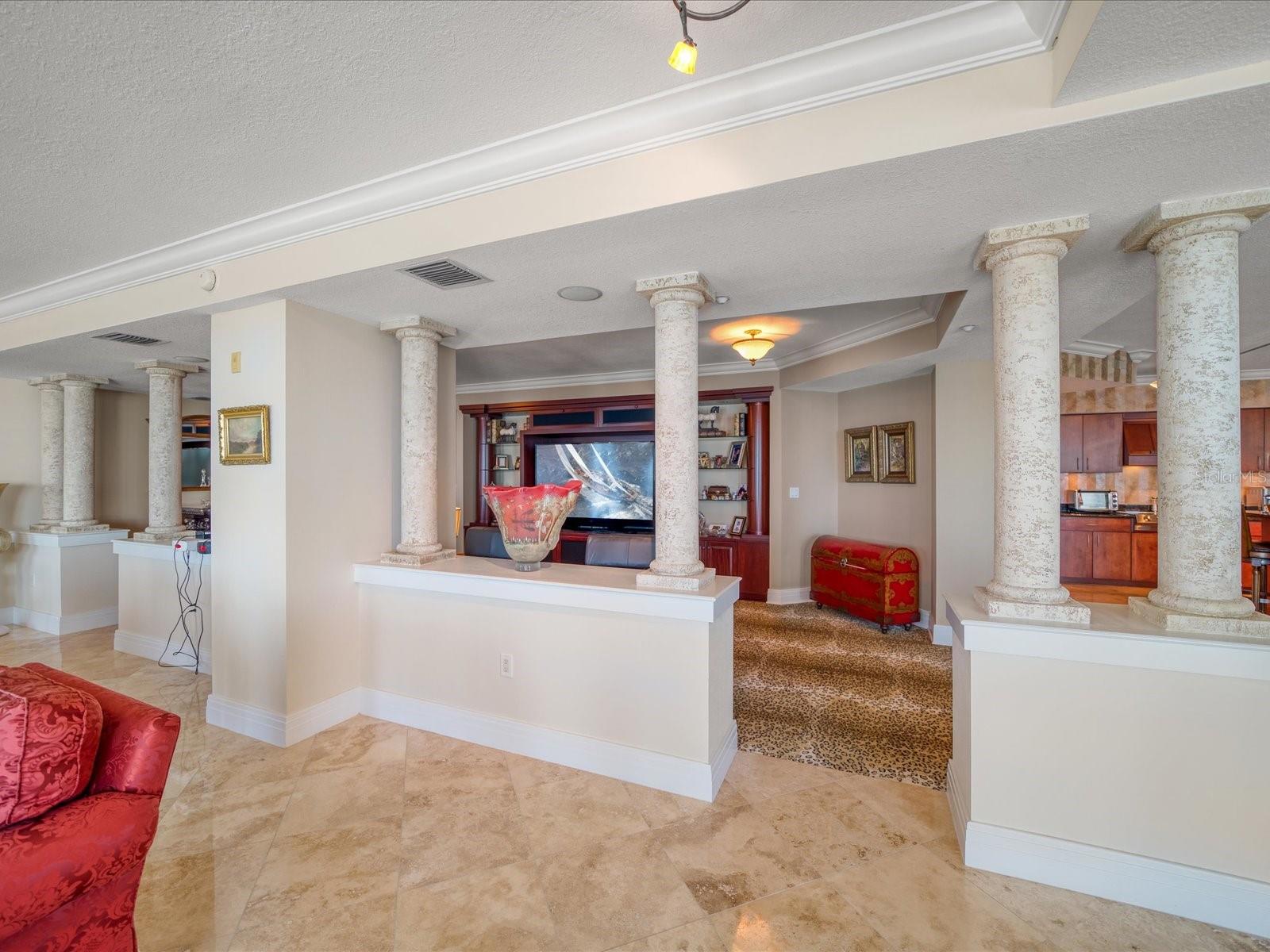 UTOPIA CONDO - Residential