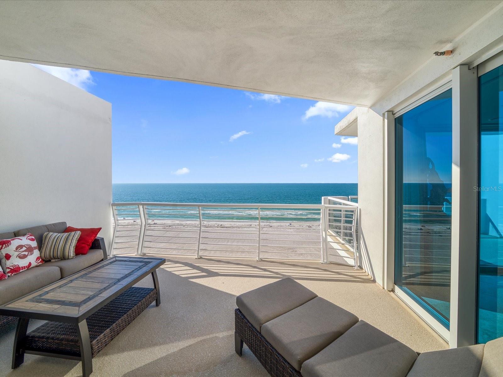 UTOPIA CONDO - Residential