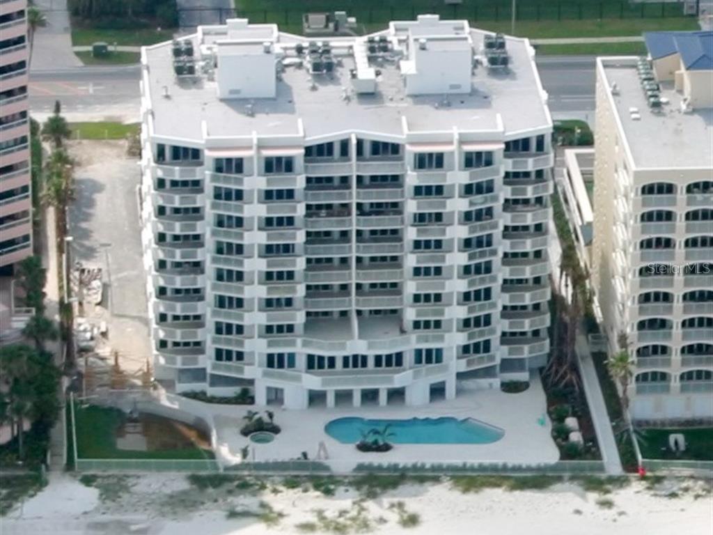 UTOPIA CONDO - Residential