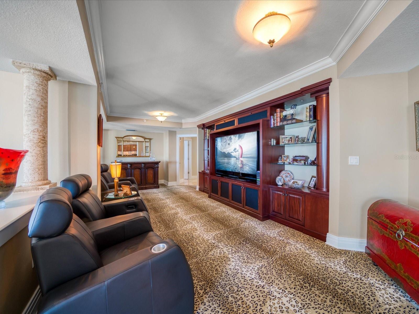 UTOPIA CONDO - Residential