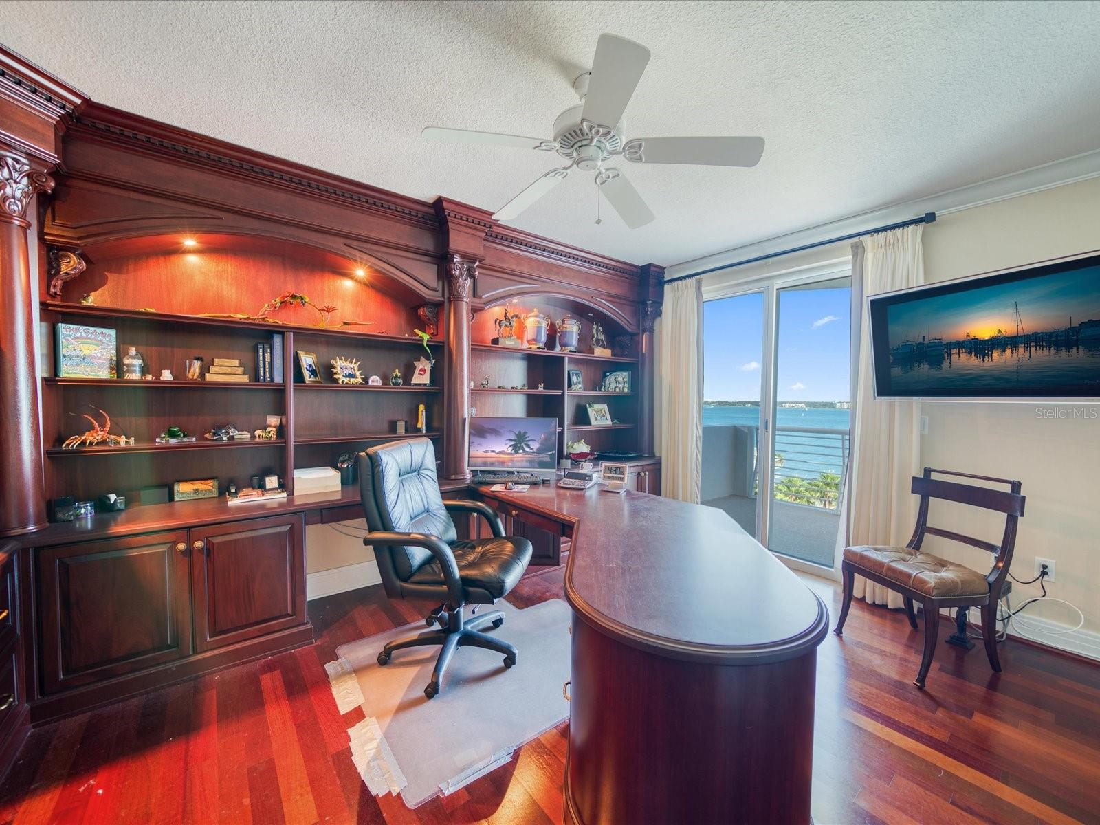 UTOPIA CONDO - Residential