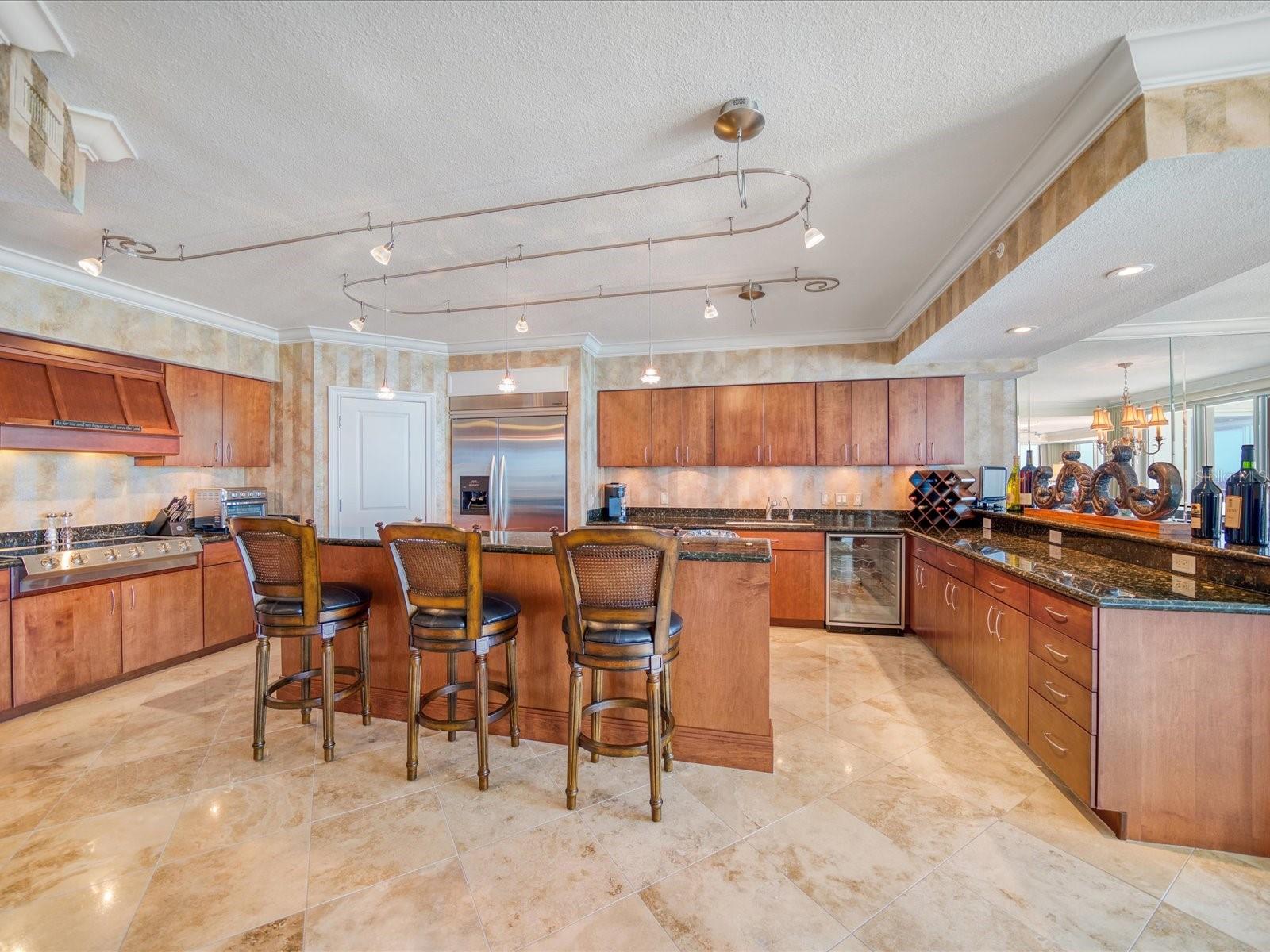 UTOPIA CONDO - Residential
