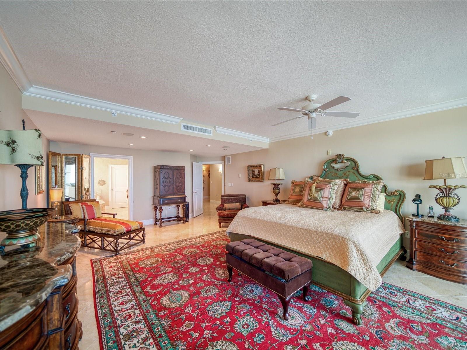 UTOPIA CONDO - Residential