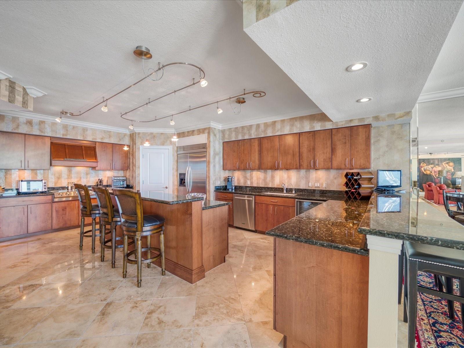 UTOPIA CONDO - Residential
