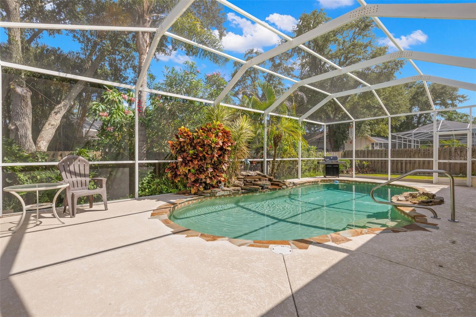 PIPERS MEADOW - Residential