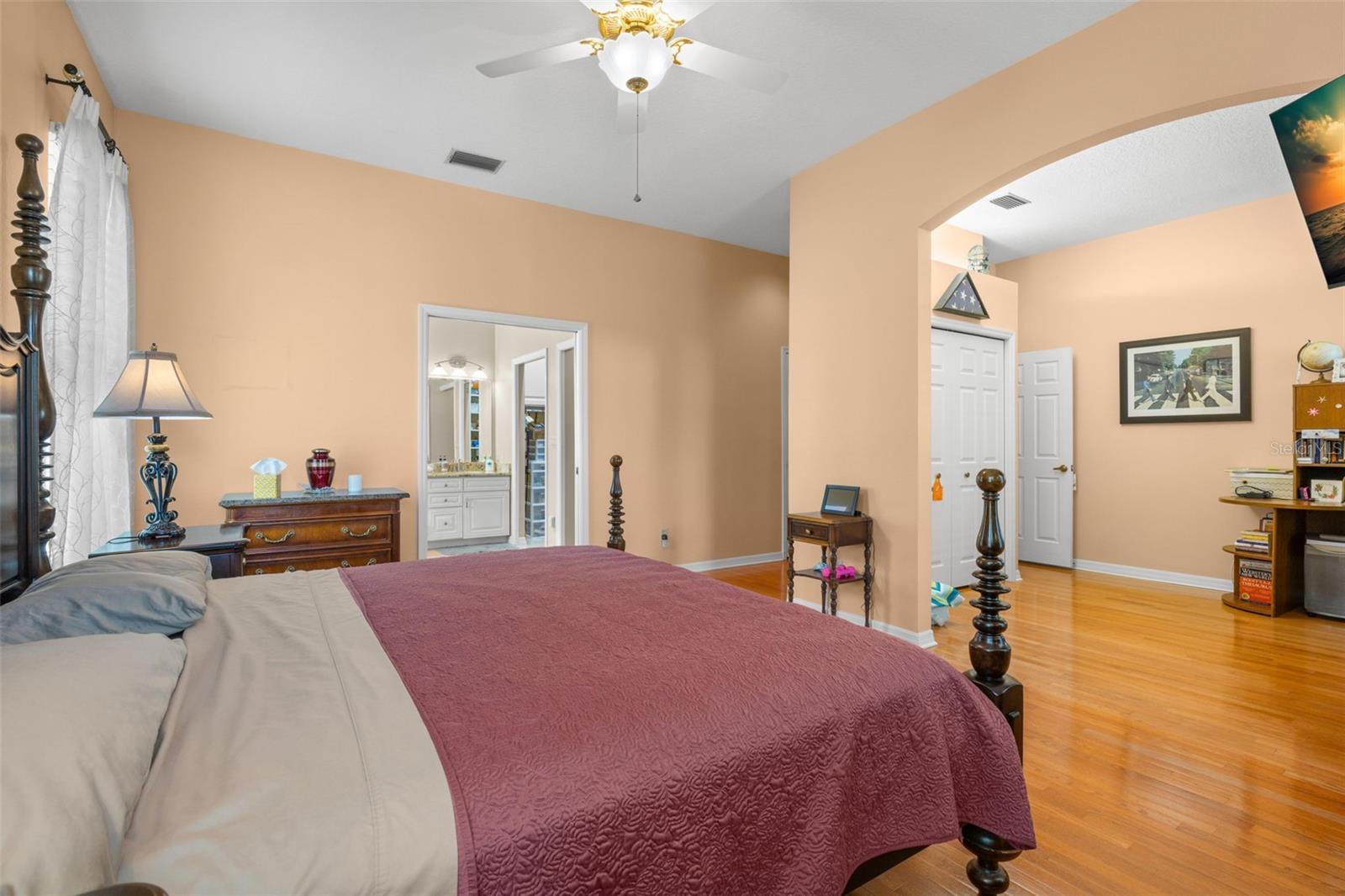 PIPERS MEADOW - Residential