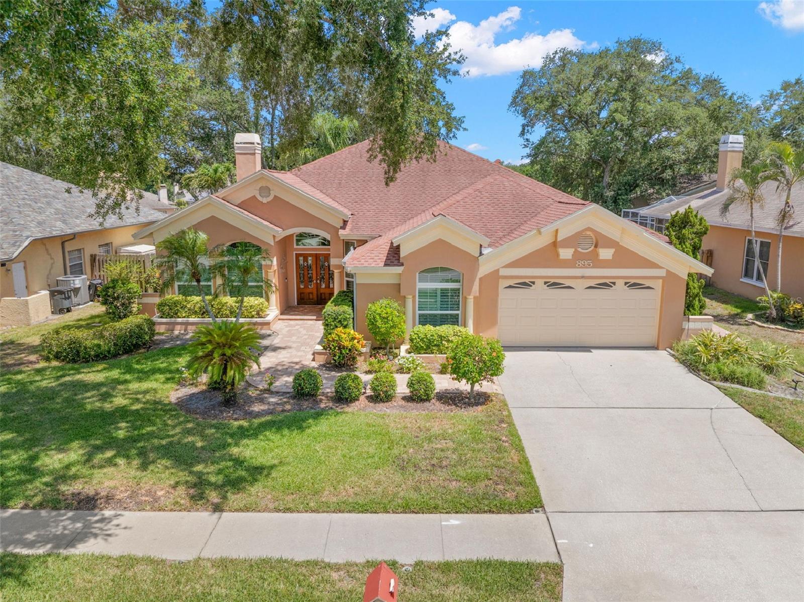 PIPERS MEADOW - Residential