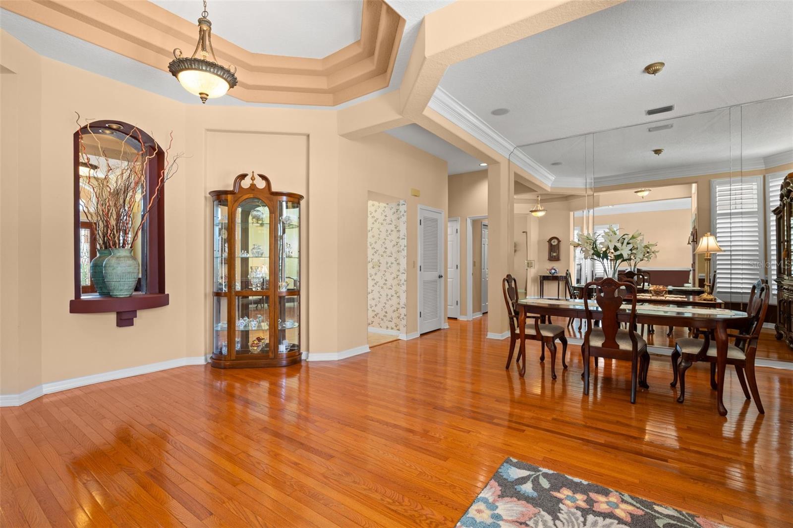 PIPERS MEADOW - Residential
