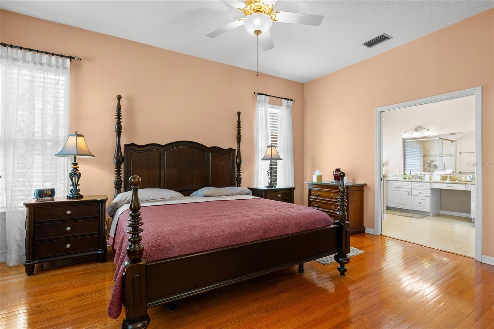 PIPERS MEADOW - Residential