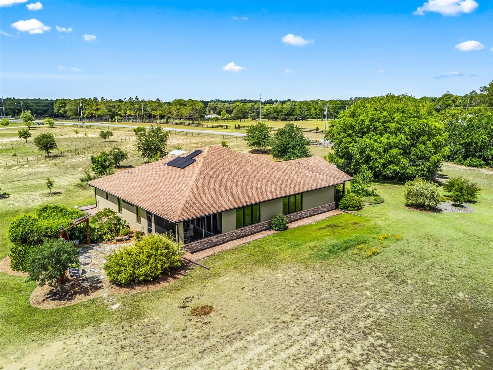 TWIN LAKE RANCHETTES - Residential