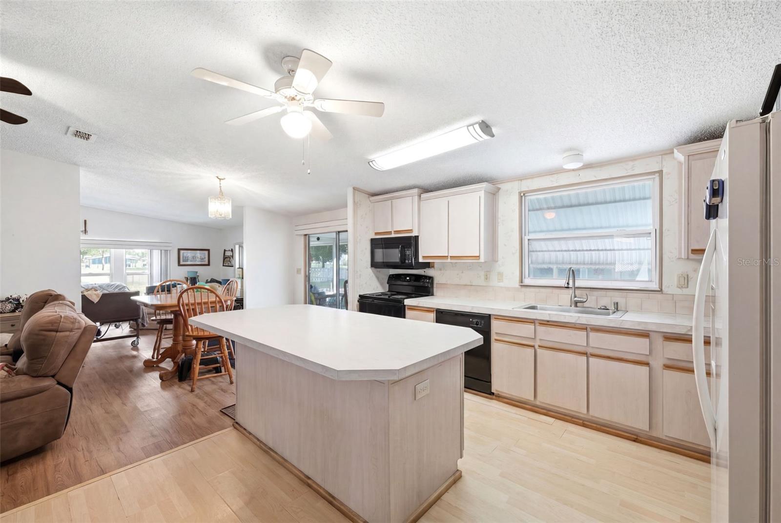 BROOKRIDGE COMM - Residential