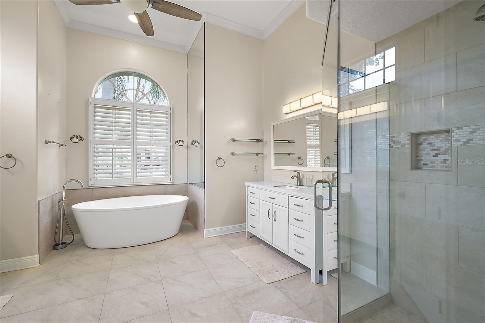 BRENTWOOD CLUB PH 02 REP - Residential