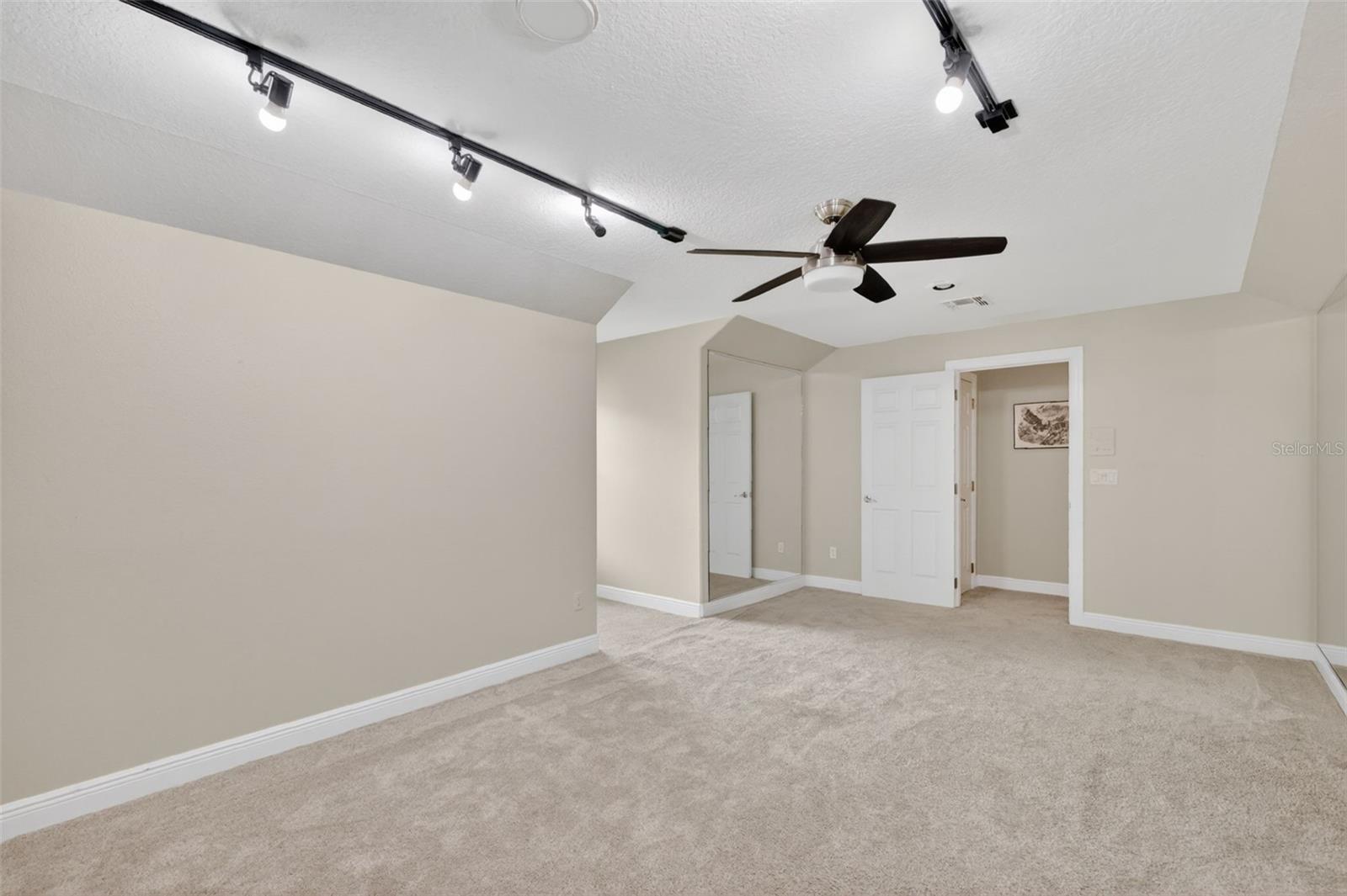 BRENTWOOD CLUB PH 02 REP - Residential