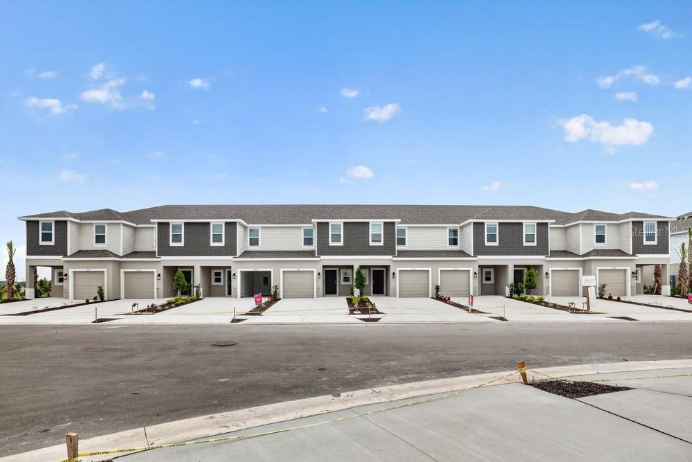 THE TOWNS AT FIRETHORN - Residential
