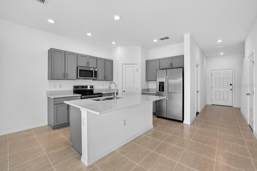 THE TOWNS AT FIRETHORN - Residential