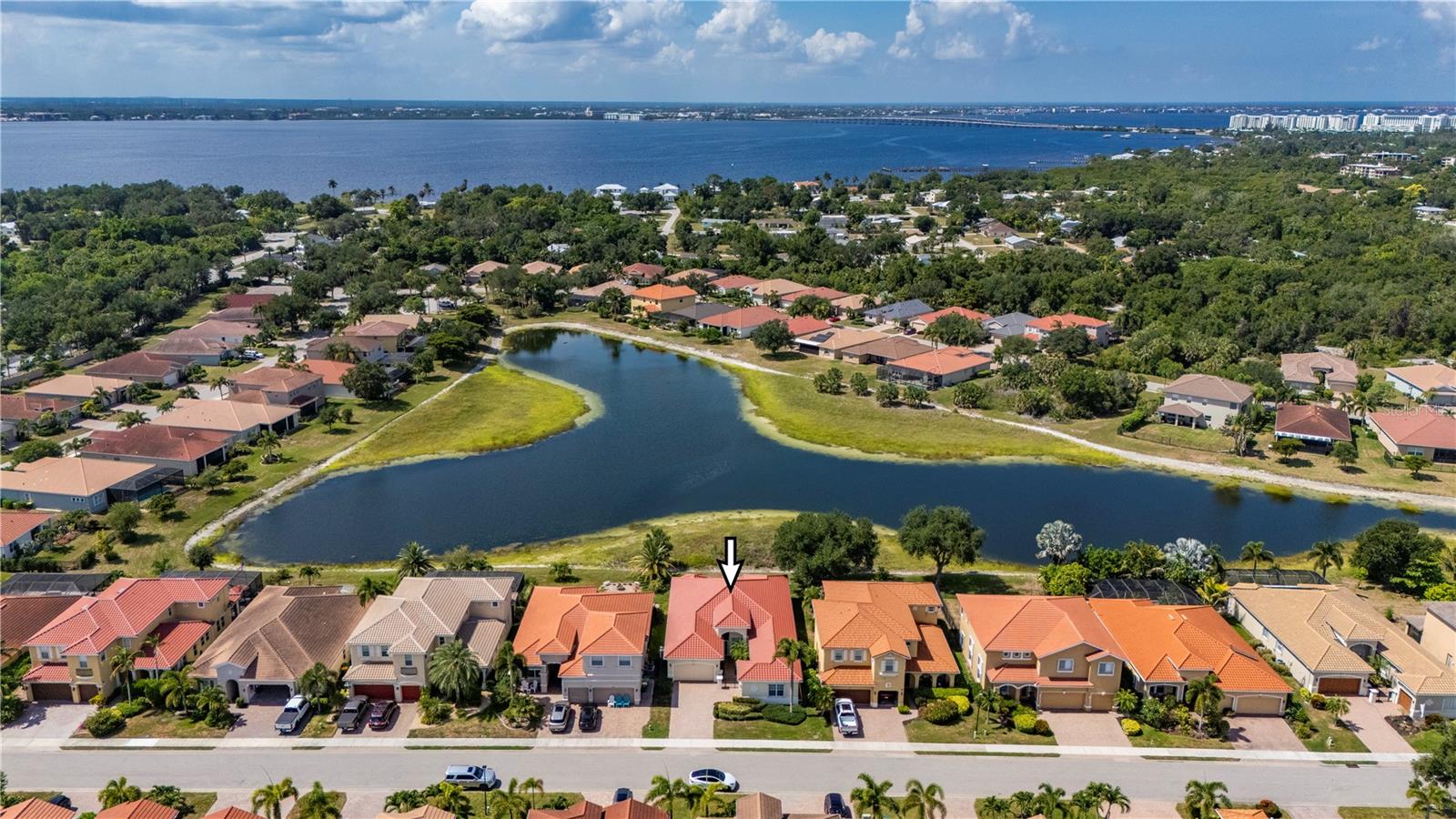 RIVER CLUB - Residential