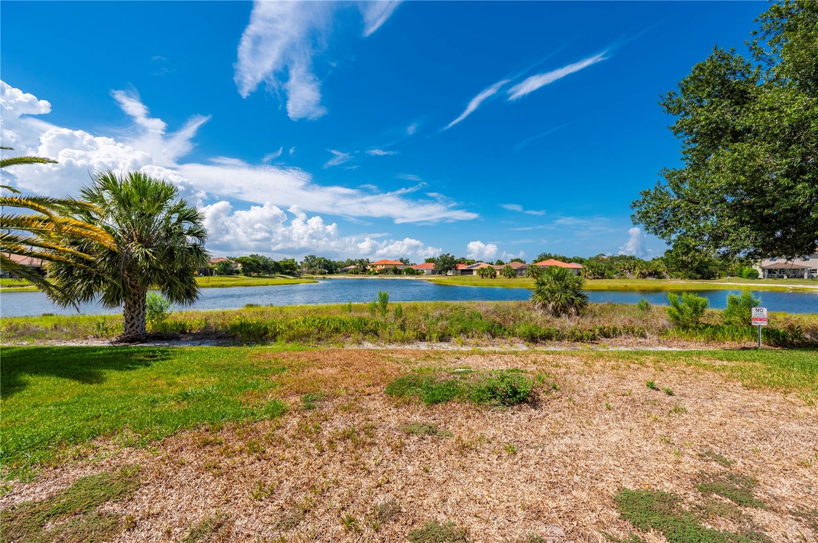 RIVER CLUB - Residential