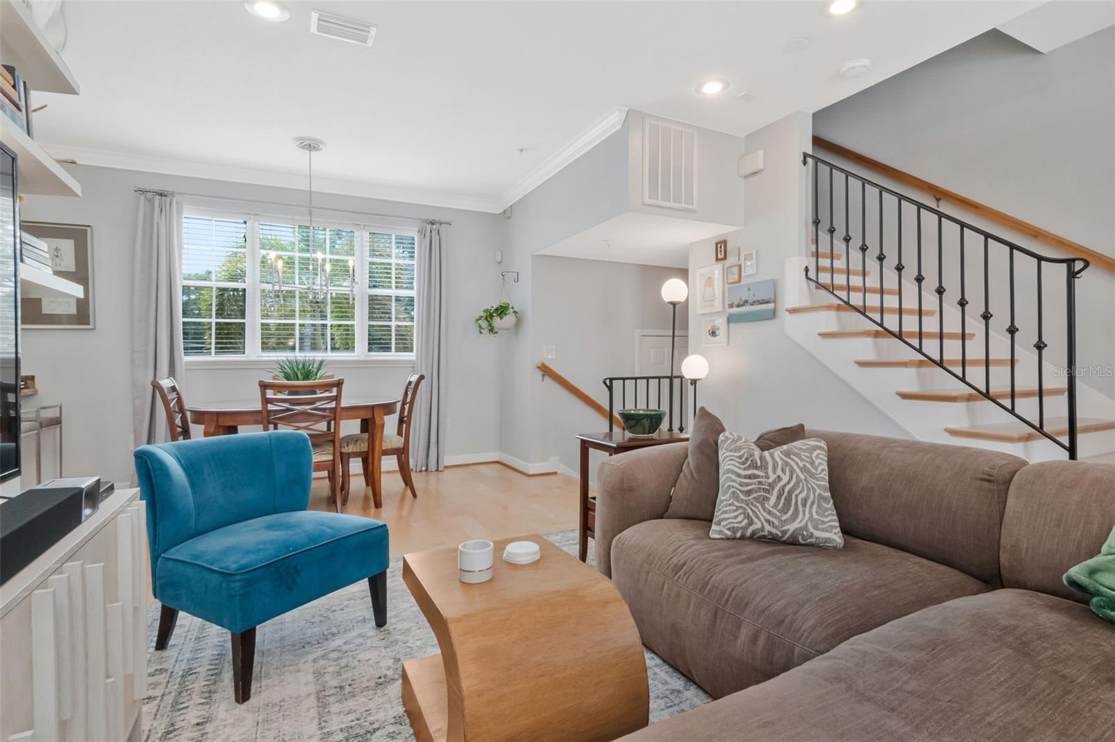ALCAZAR CONDO - Residential