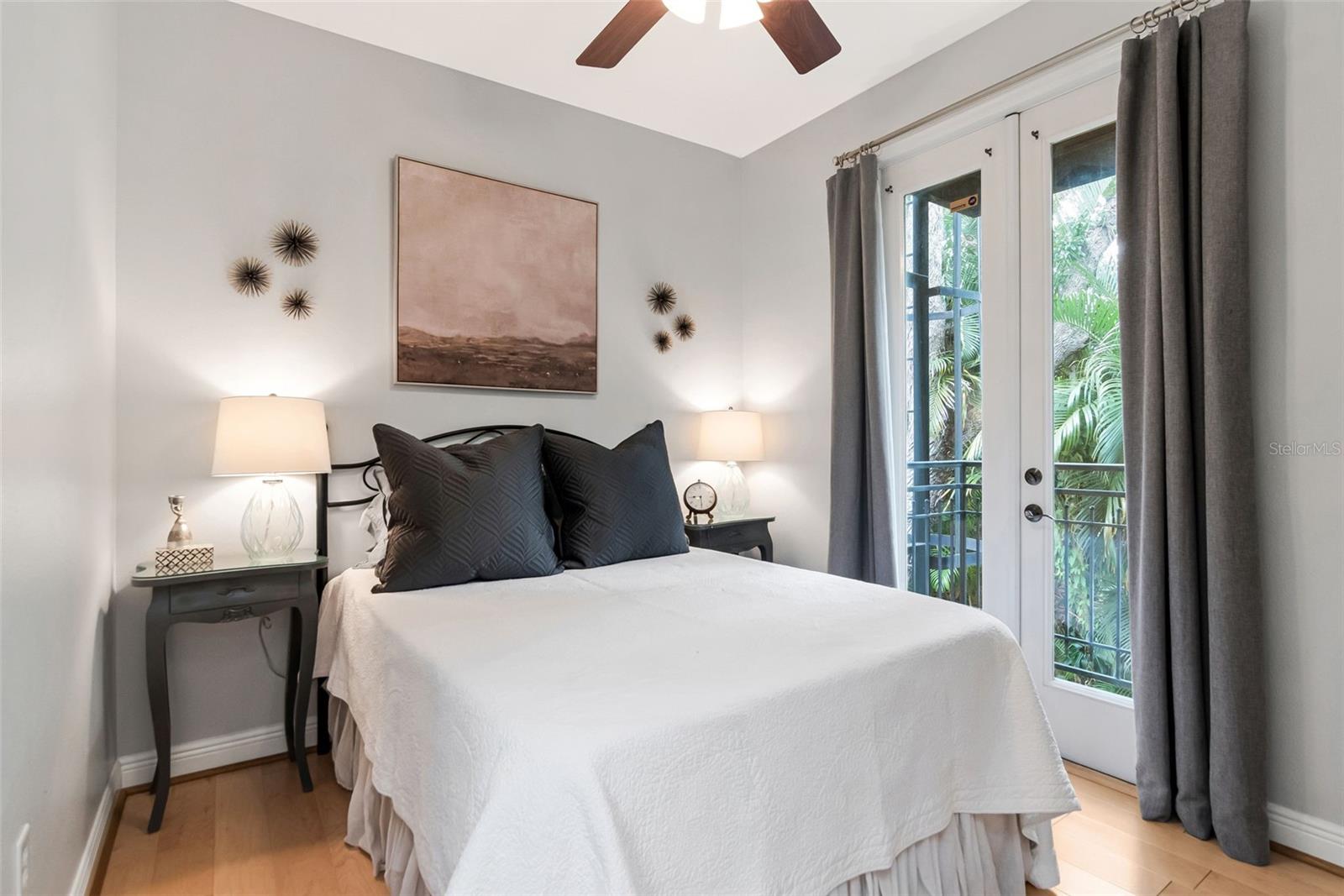 ALCAZAR CONDO - Residential