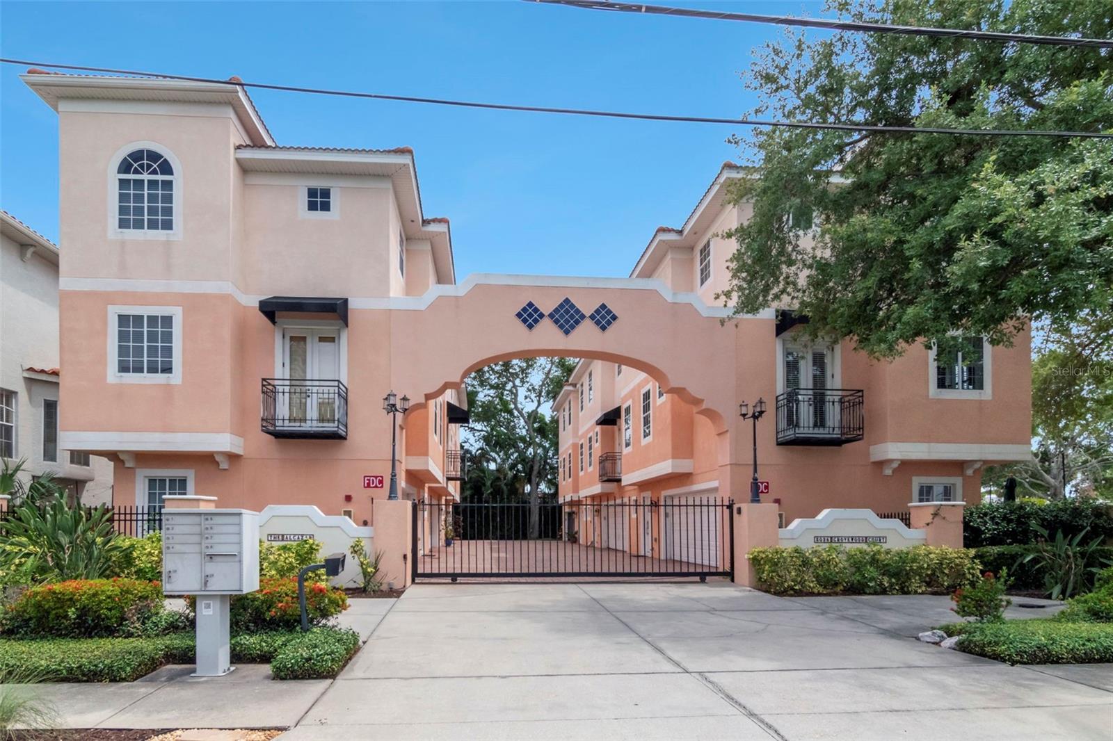 ALCAZAR CONDO - Residential