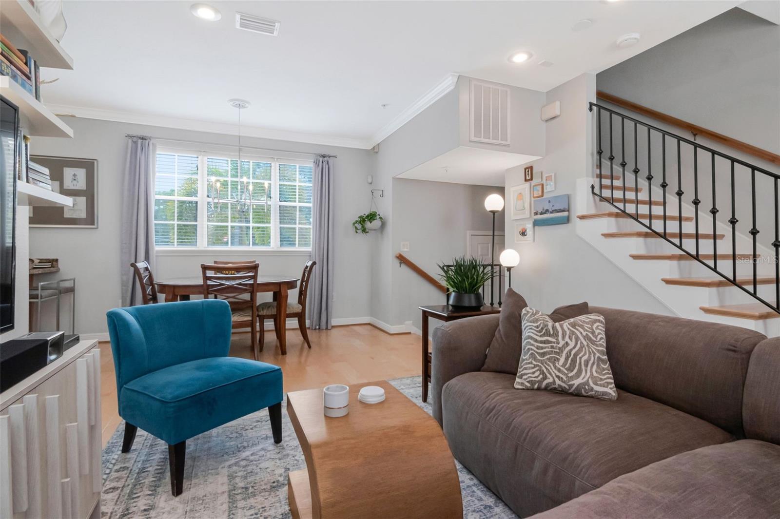 ALCAZAR CONDO - Residential
