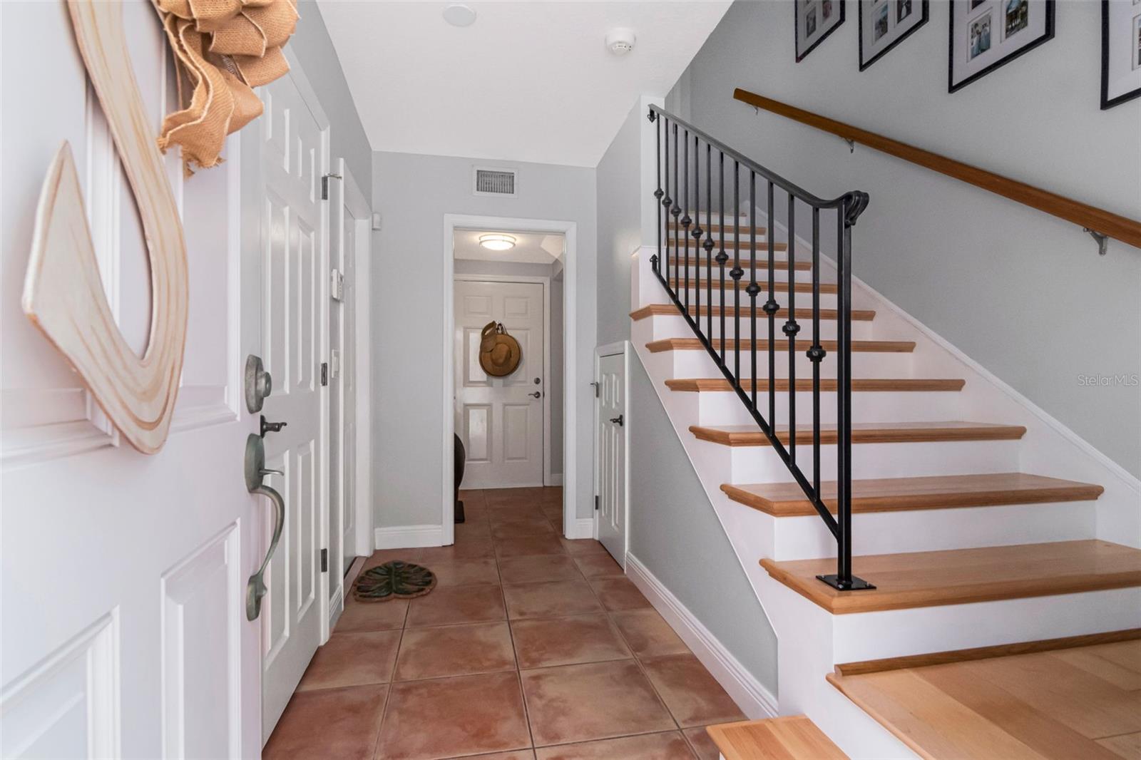 ALCAZAR CONDO - Residential