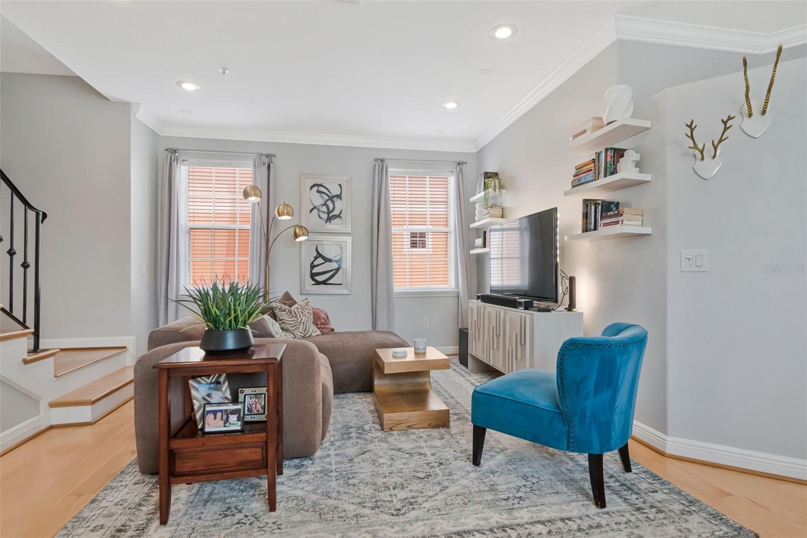 ALCAZAR CONDO - Residential