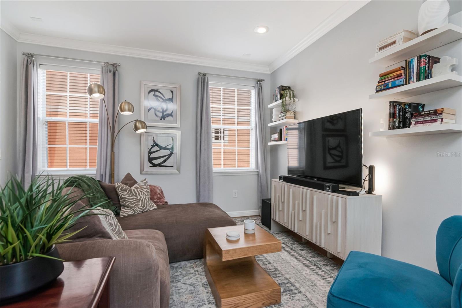 ALCAZAR CONDO - Residential