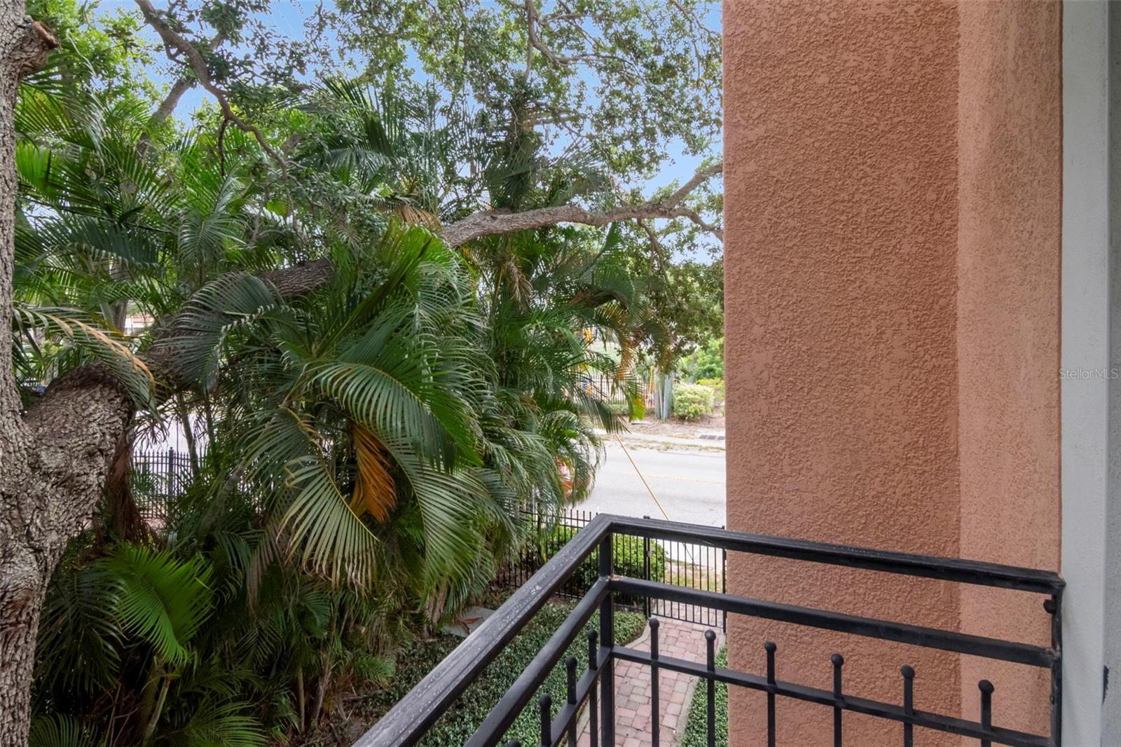 ALCAZAR CONDO - Residential