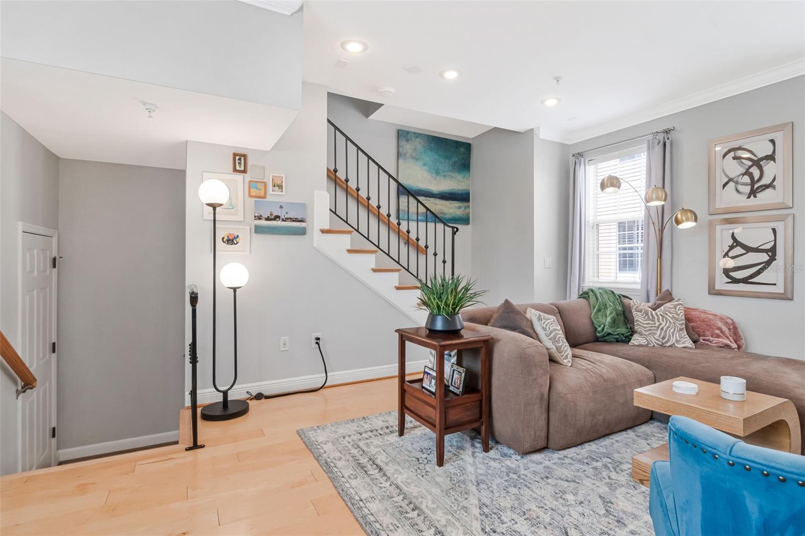 ALCAZAR CONDO - Residential