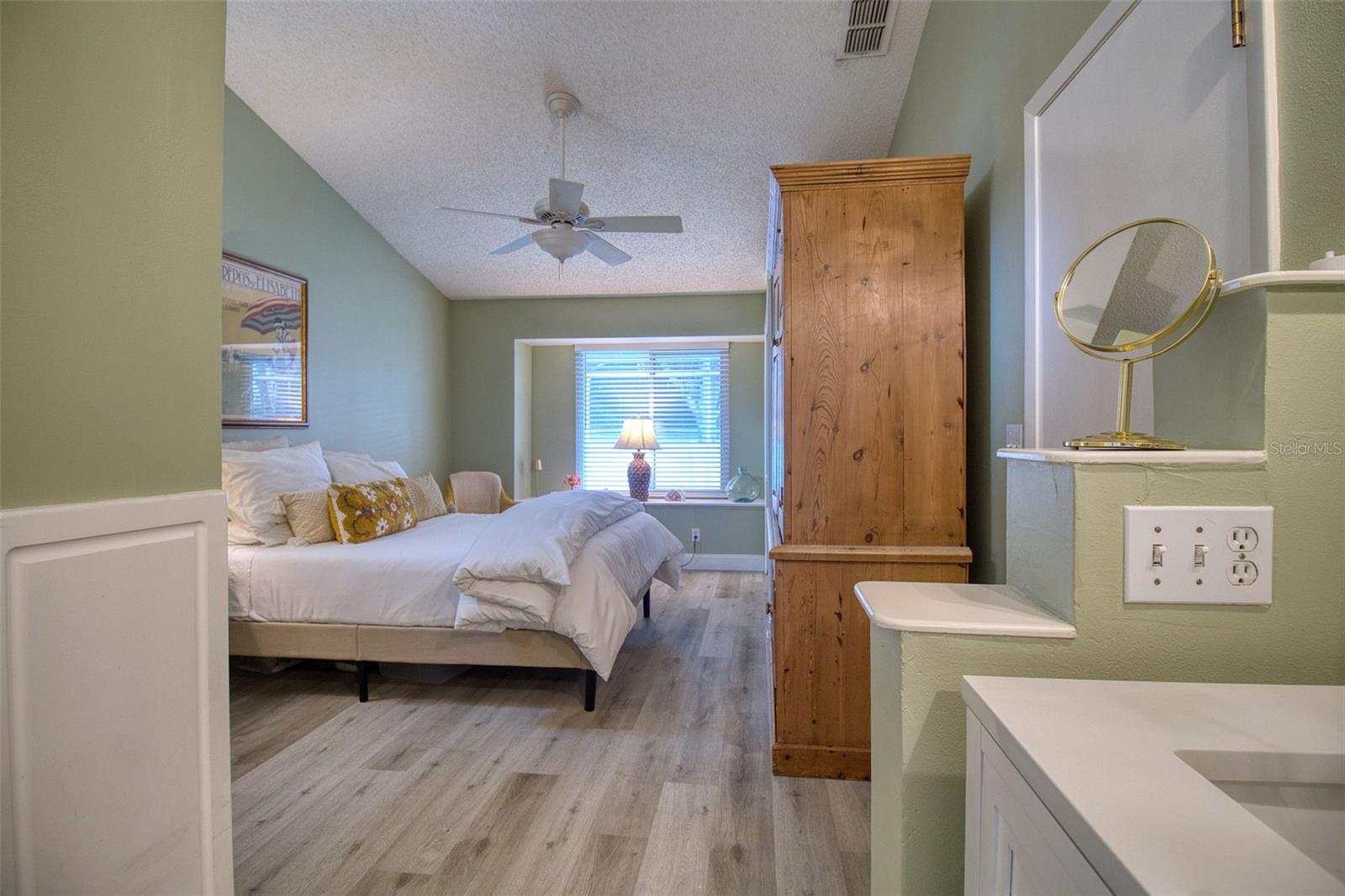 DEEP SPRING - Residential