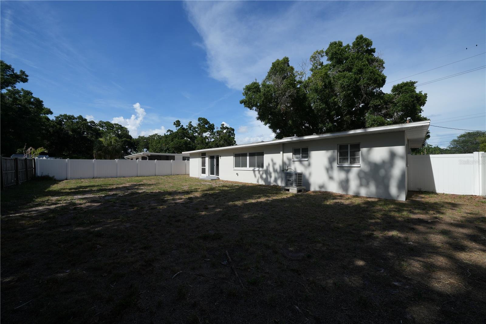 MANHATTAN MANOR 3 - Residential