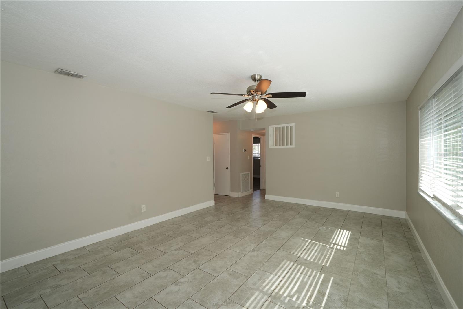 MANHATTAN MANOR 3 - Residential