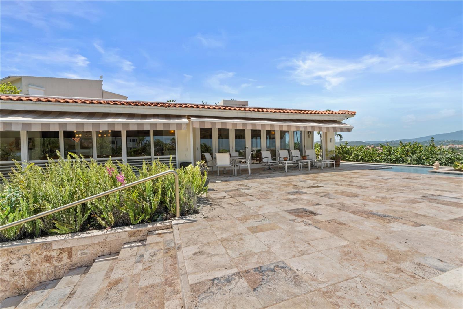 LOT 11 - Residential