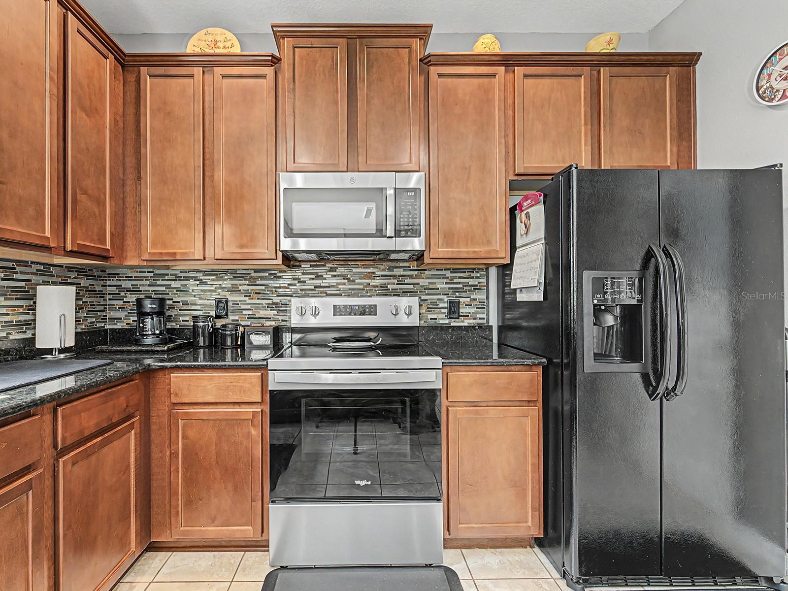 DORAL POINTE NORTH - Residential