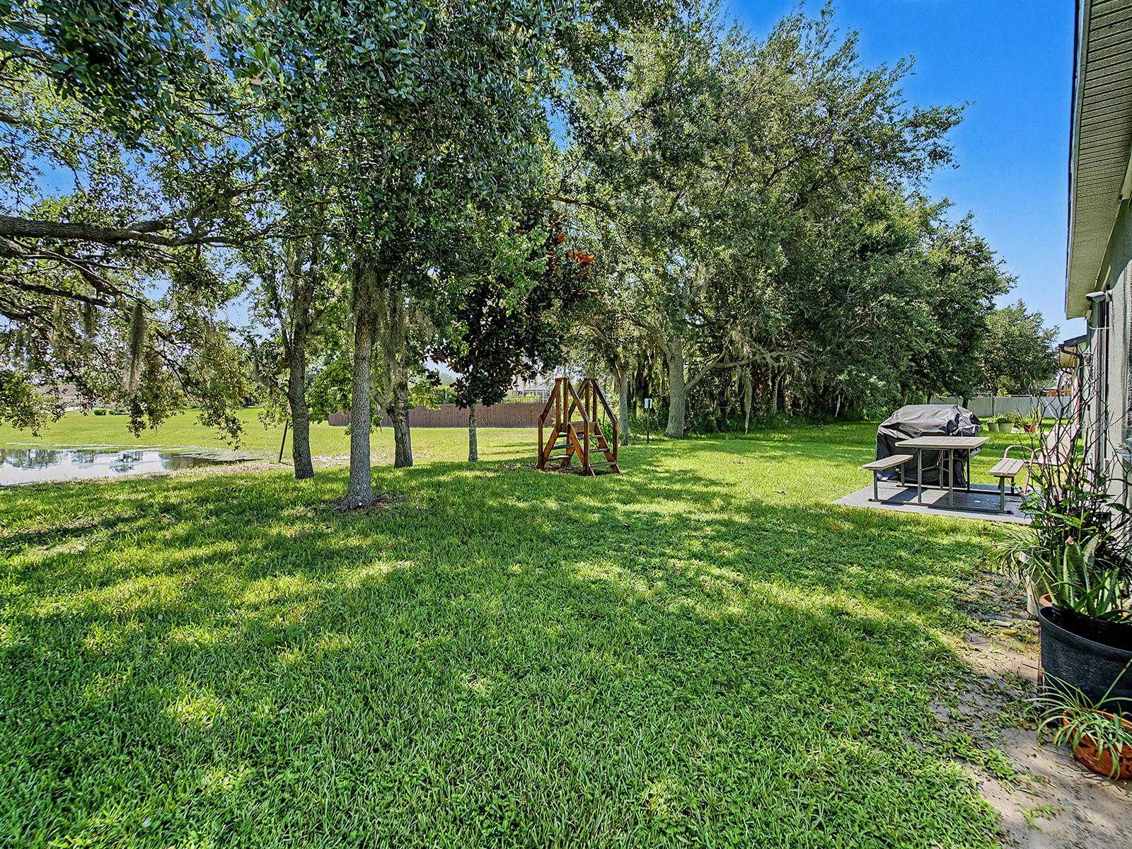 DORAL POINTE NORTH - Residential