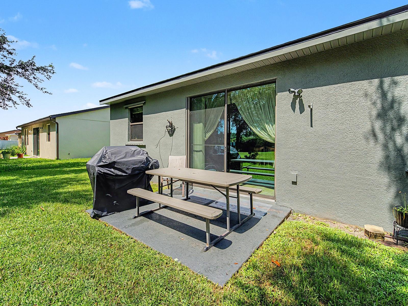 DORAL POINTE NORTH - Residential