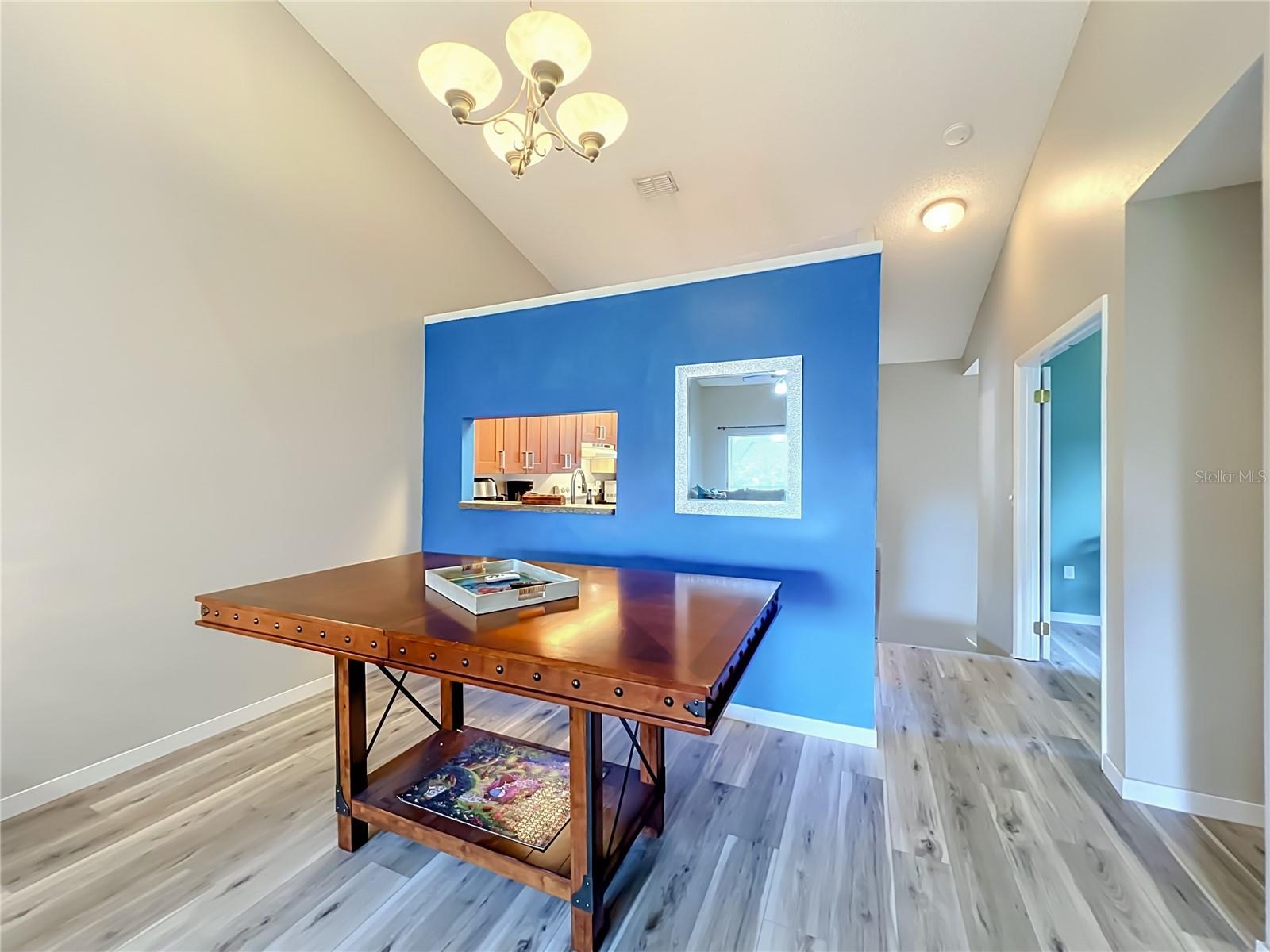 OAK HARBOUR SEC 3 A CONDO - Residential