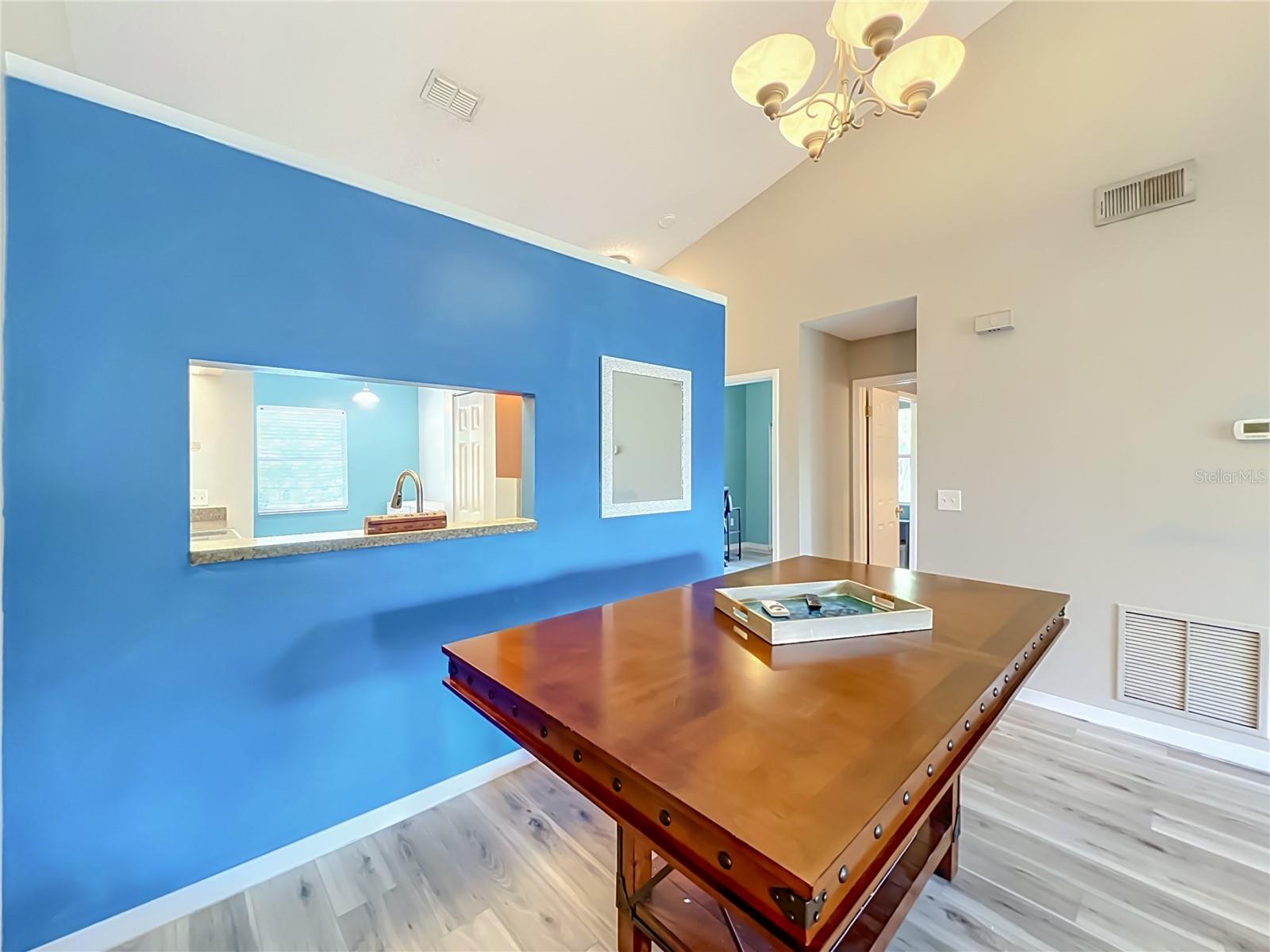 OAK HARBOUR SEC 3 A CONDO - Residential