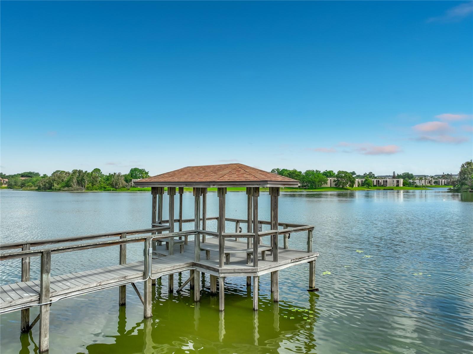 OAK HARBOUR SEC 3 A CONDO - Residential