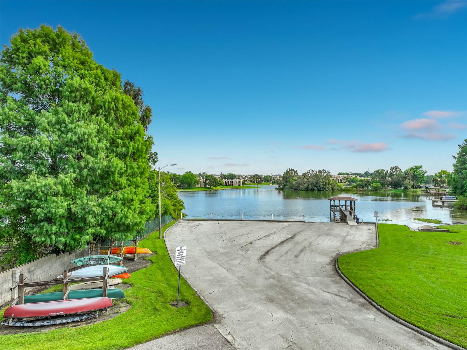 OAK HARBOUR SEC 3 A CONDO - Residential