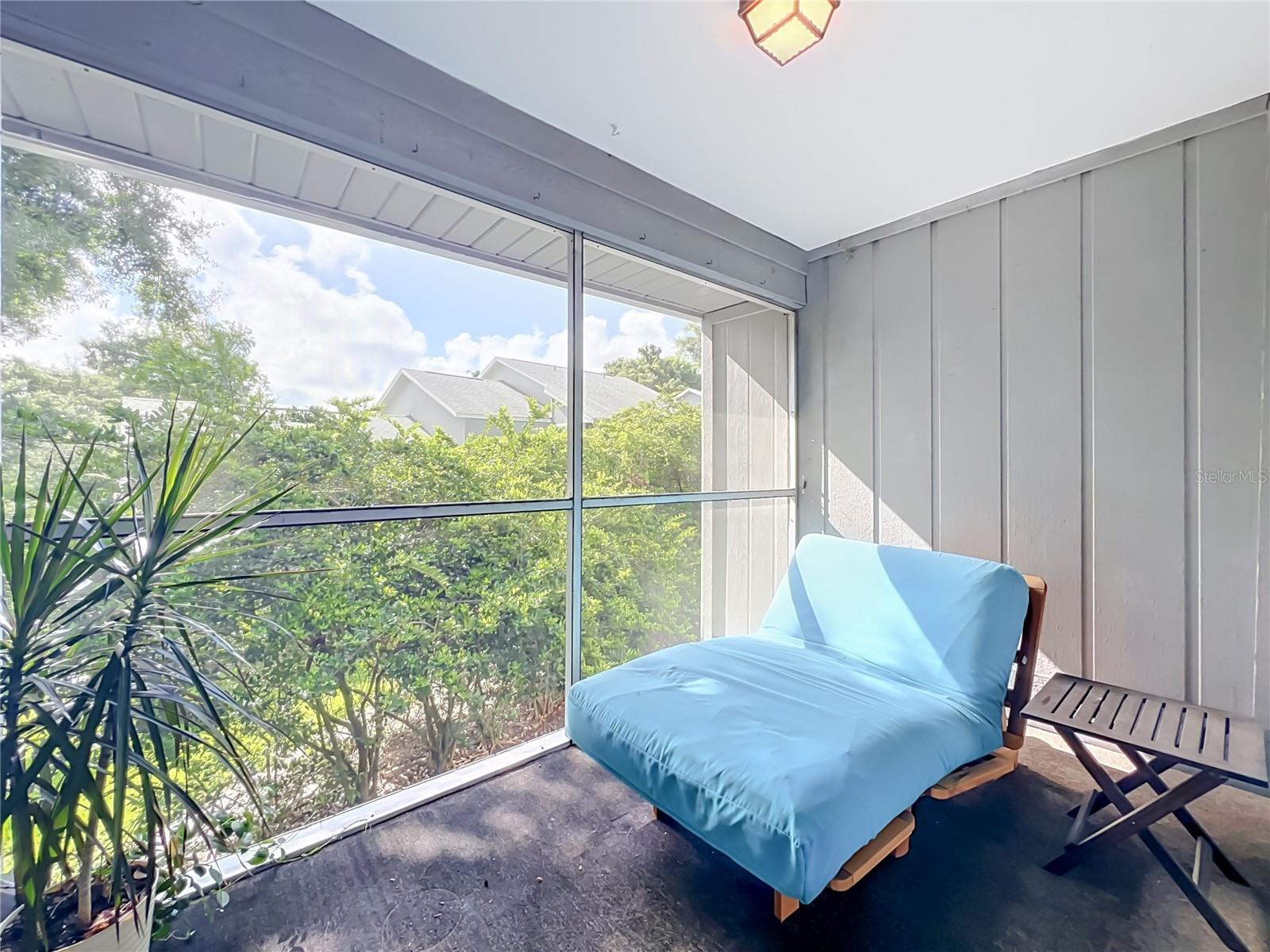 OAK HARBOUR SEC 3 A CONDO - Residential