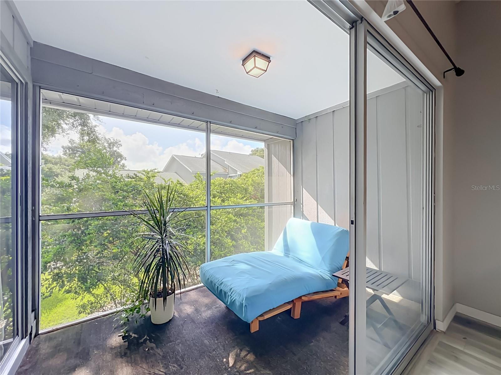 OAK HARBOUR SEC 3 A CONDO - Residential