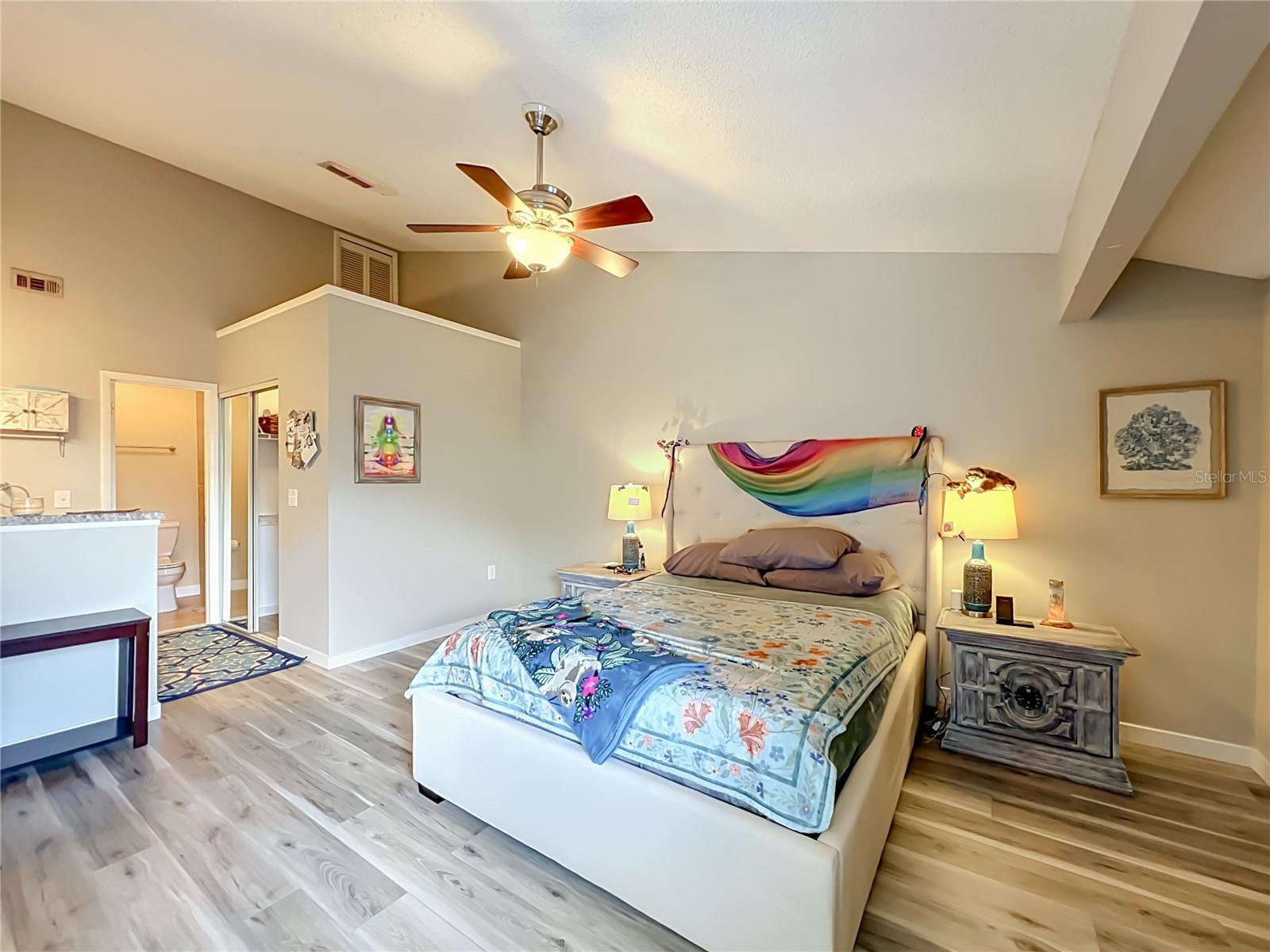 OAK HARBOUR SEC 3 A CONDO - Residential